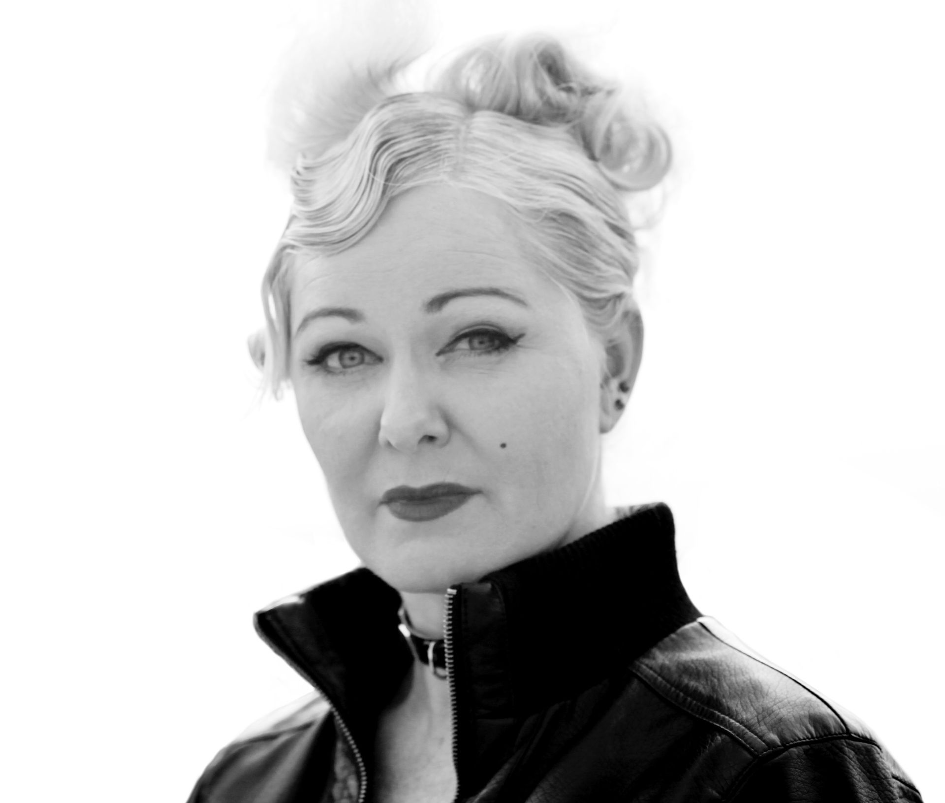 Henriette Thorslund aka. Miss Tigra Danish poet singer performer photo Marcus Stotz Berlin