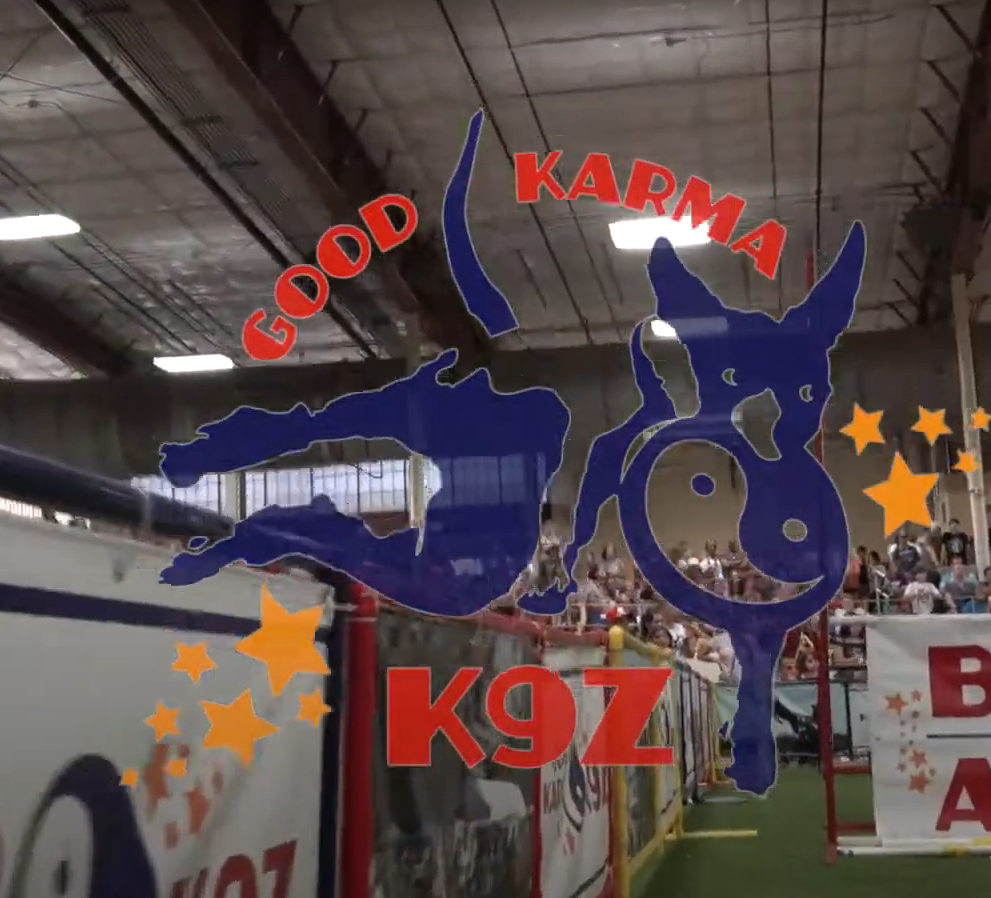 A sign that says good karma k9z on it