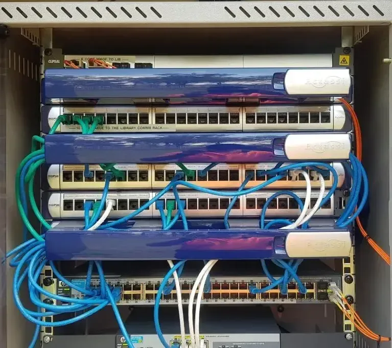 The Technician Is Checking The Signal After Installing The Internet — 7E Integrated Services In Port Stephens NSW