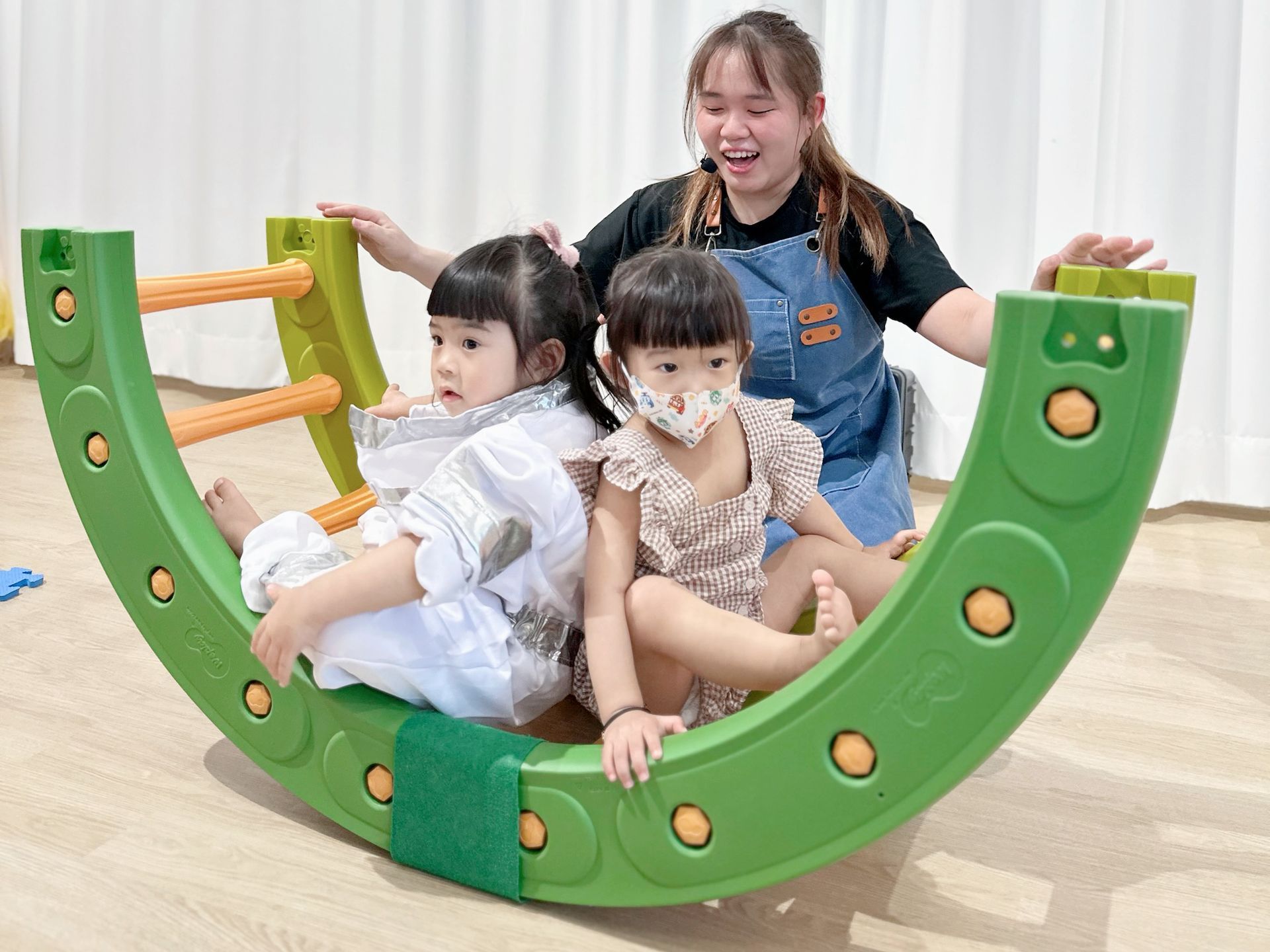 台南親子空間｜親子課程｜快樂故事島｜律動體能樂園