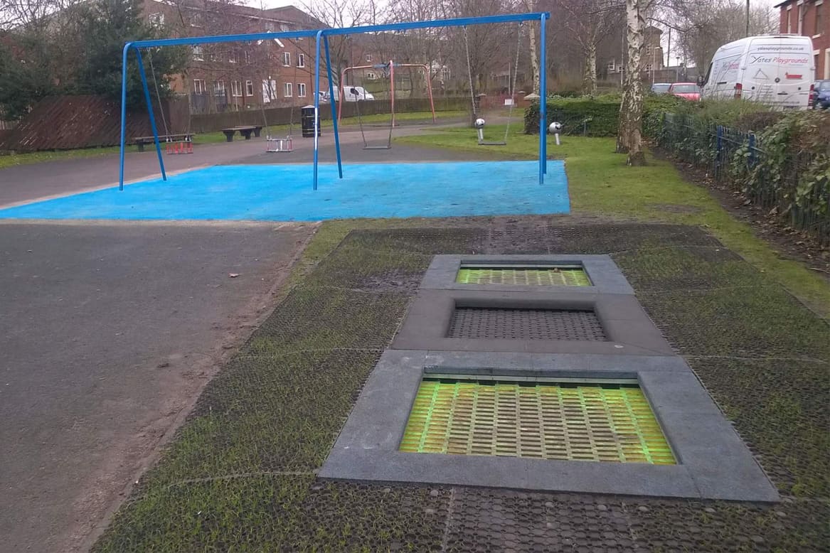 mini square trampolines