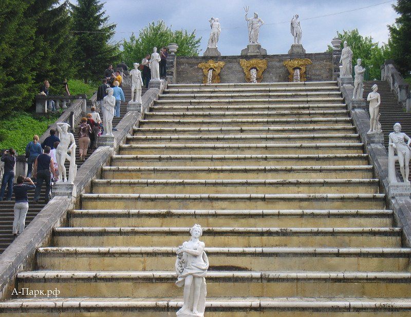 Фонтан Золотая гора