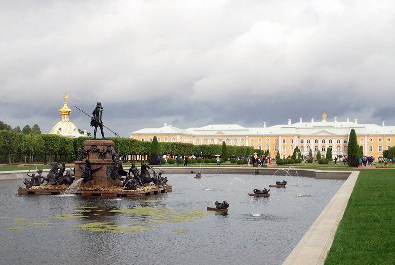 В верхнем парке Петергофа