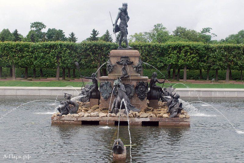 Фонтан Нептун