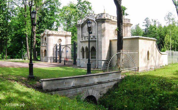Красносельские (Слоновьи) ворота