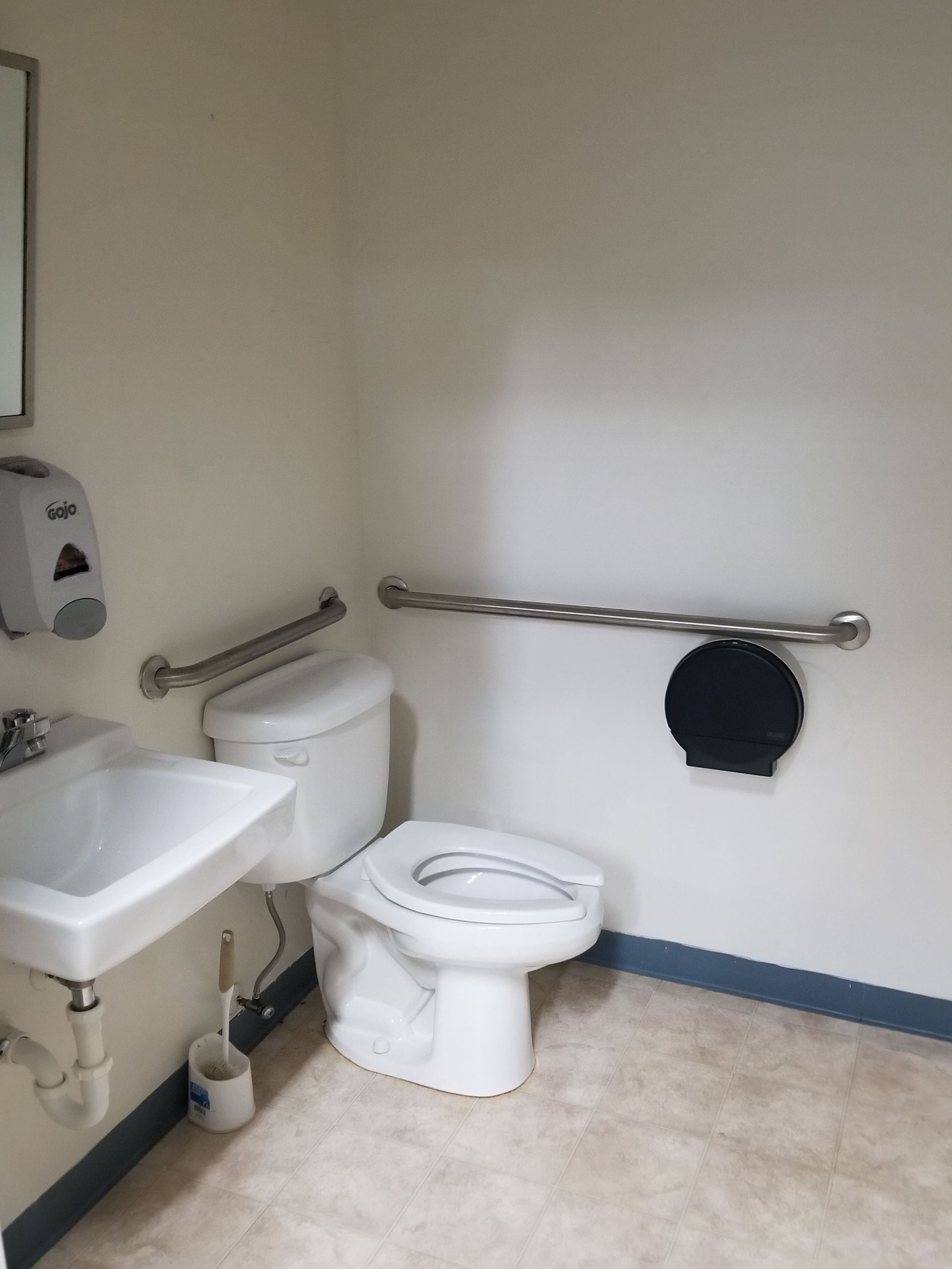 Clean Comfort Room | Staunton, VA | American Mini Storage