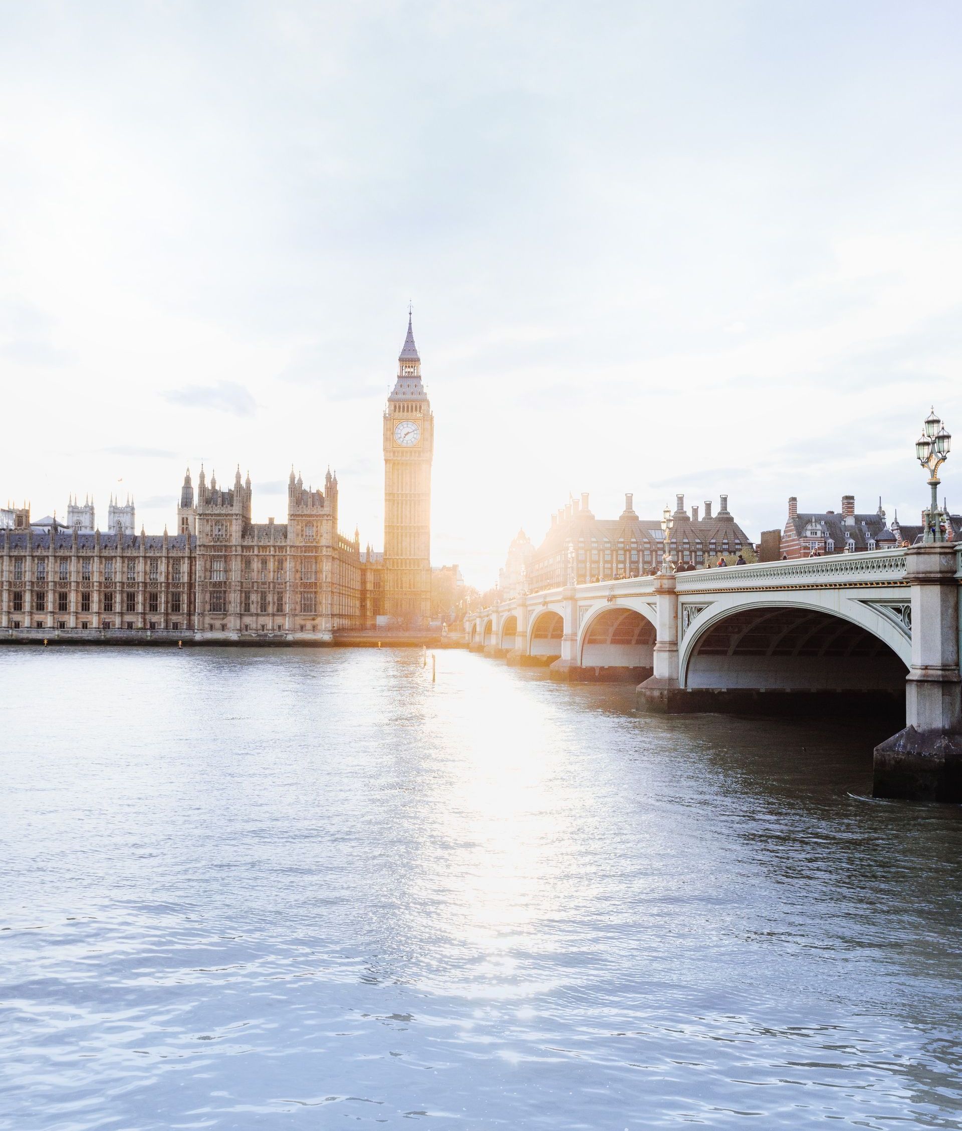 london and thames river