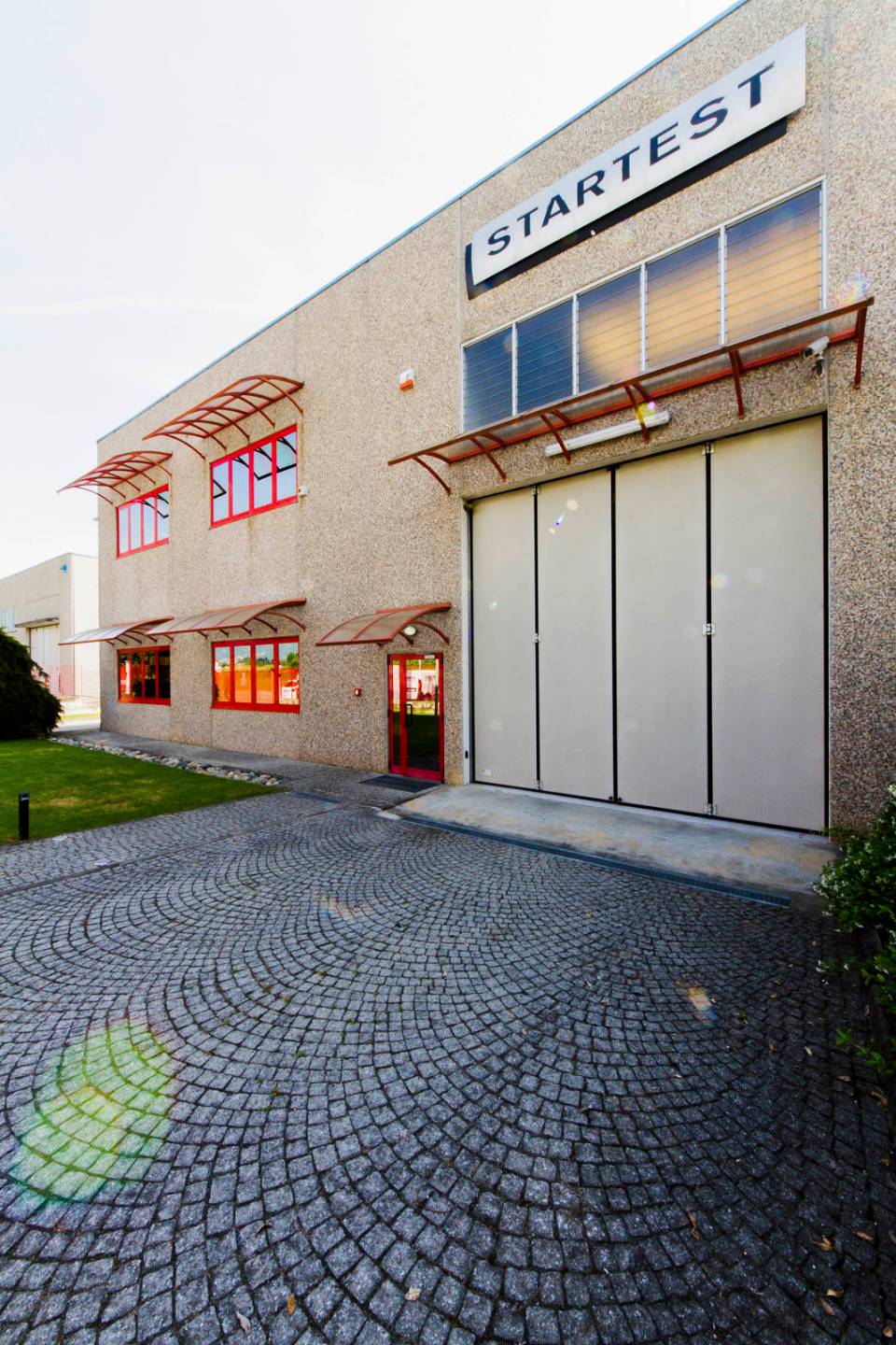 esterno di Startest