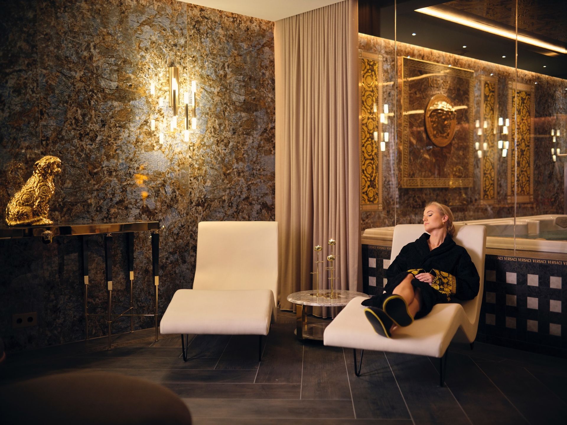 KEF SPA & Fitness. Versace upplifun fyrir tvo