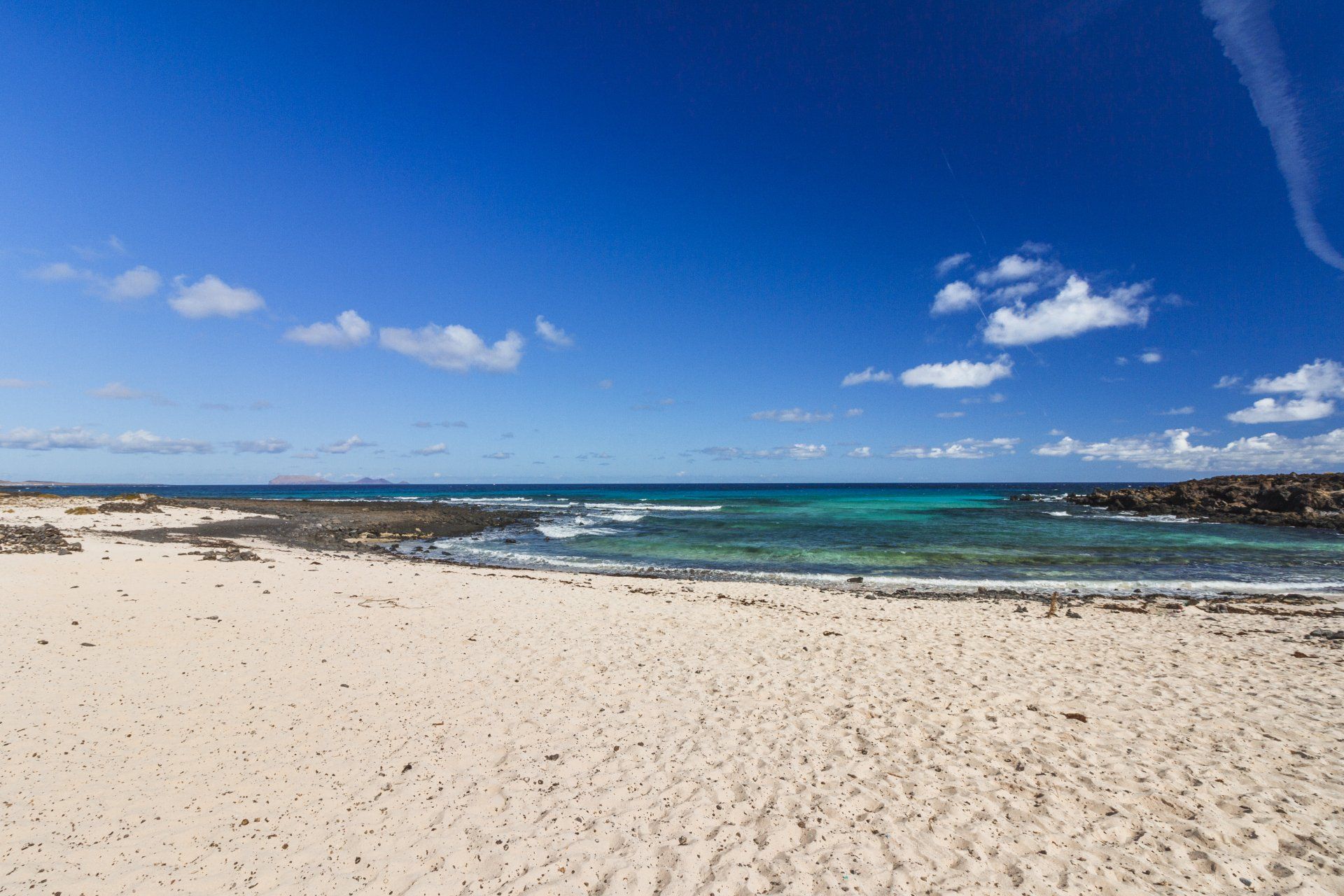 Lanzarote-beach-white-sands