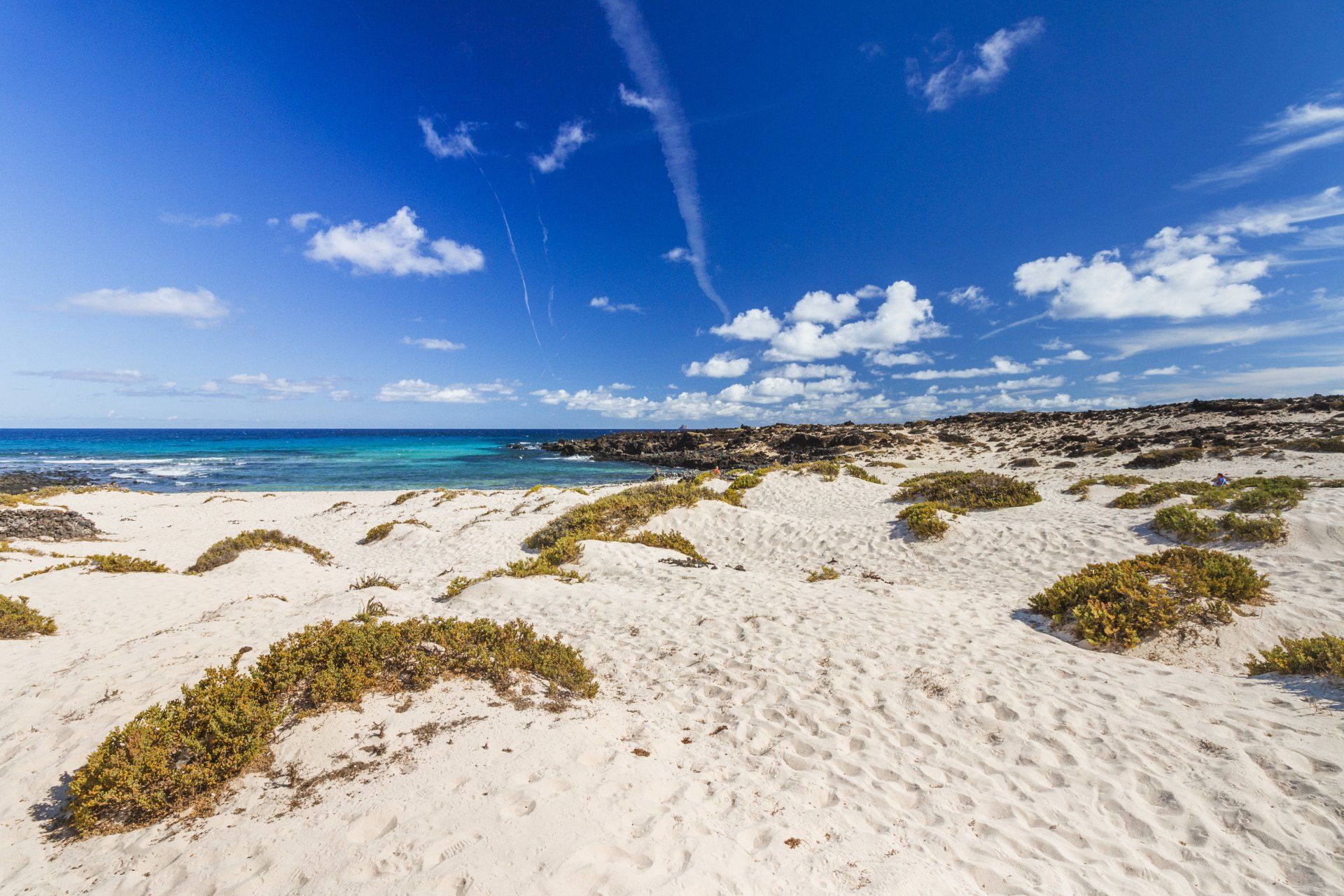 Lanzarote-beach-white-sand