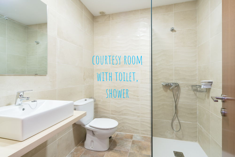 CourtesyRoom-toilet-shower-VillaCanaima-Apartments-free-late-checkout-puertodelcarmen-Lanzarote