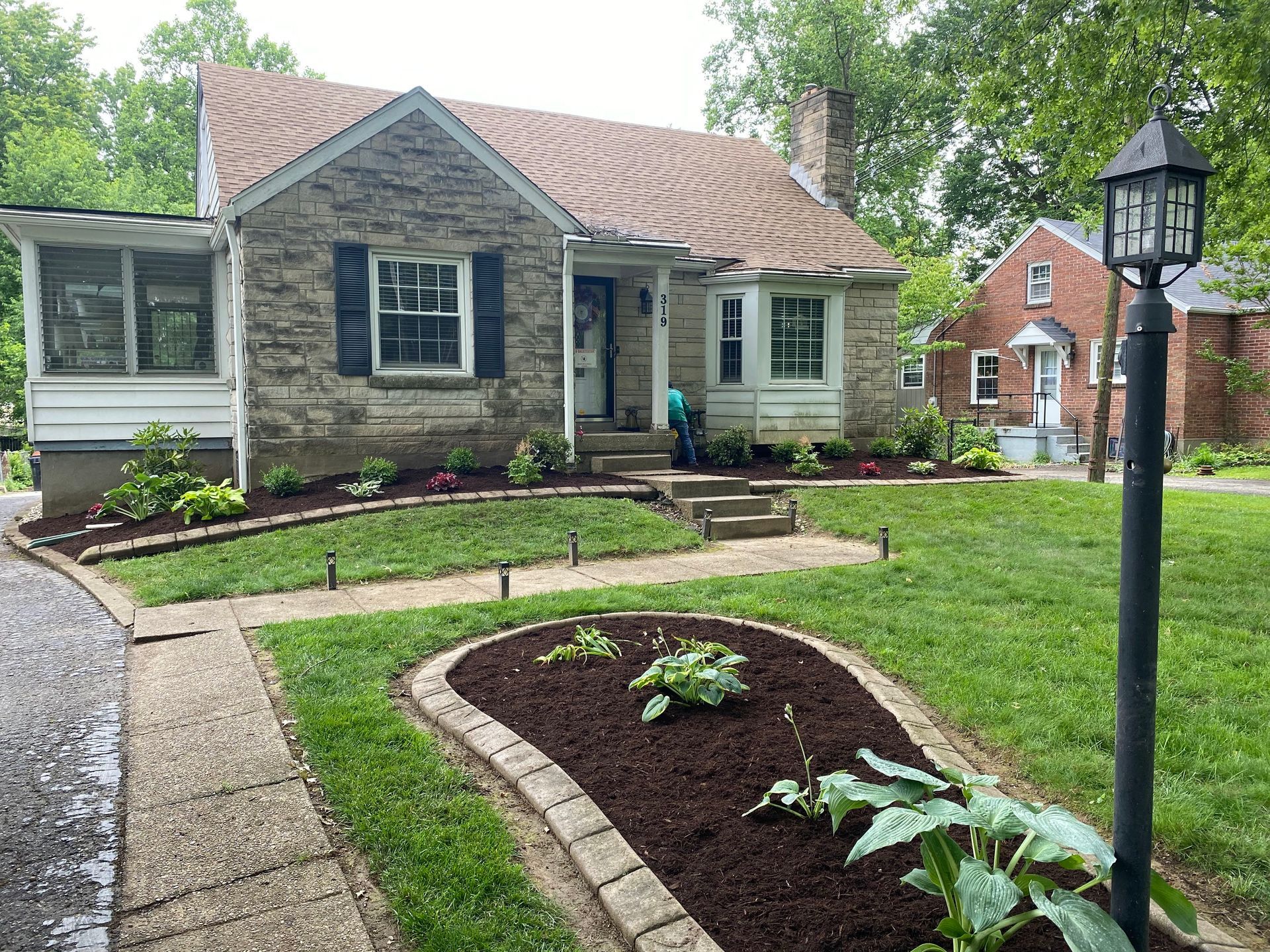 Low-Maintenance Landscape Ideas for a Stress-Free Fall