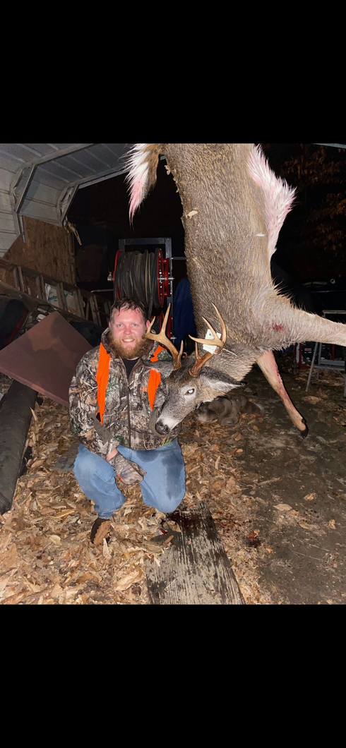 success after a deer hunting expedition