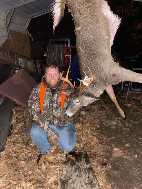 success after a deer hunting expedition