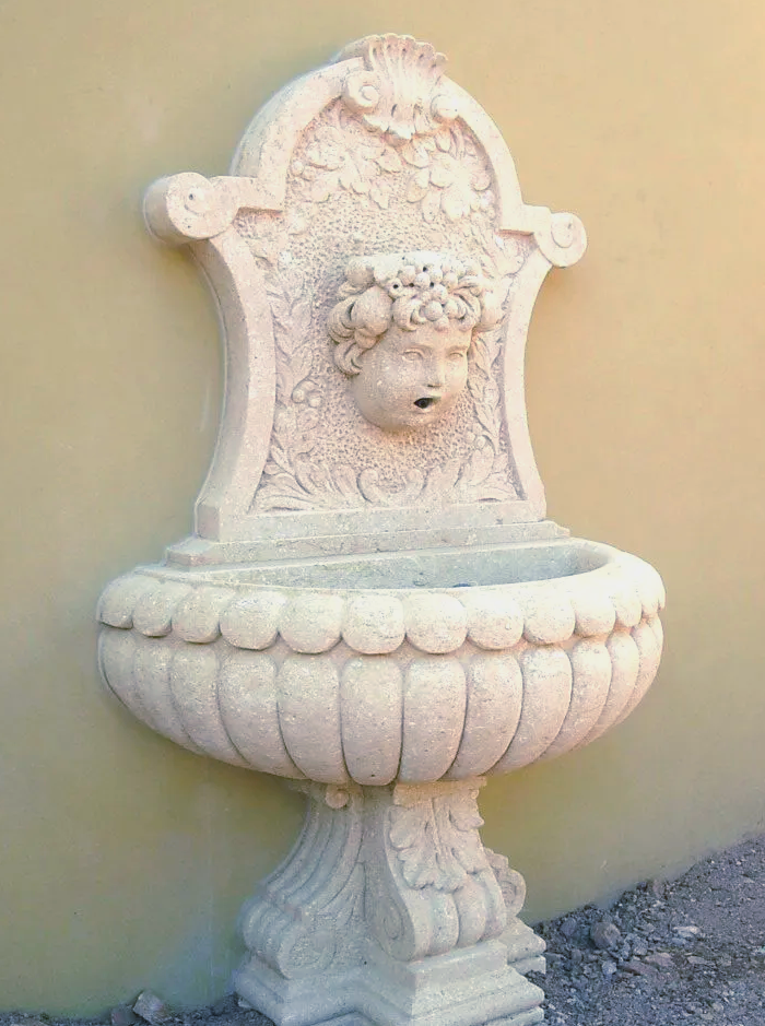 Alexander Widmann, wall Fountain, natural stone, Naturstein, Wandbrunnen, limestone, Vicenza, marble, Italy