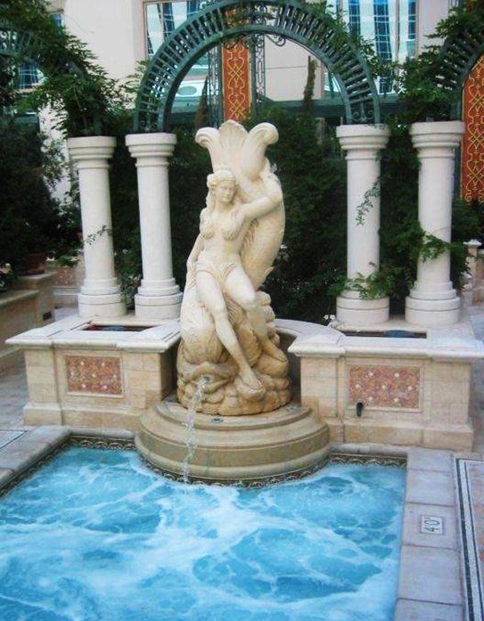 Alexander Widmann, Spring Fountain, natural stone, Naturstein, Springbrunnen, limestone, Vicenza, marble, made in Italy