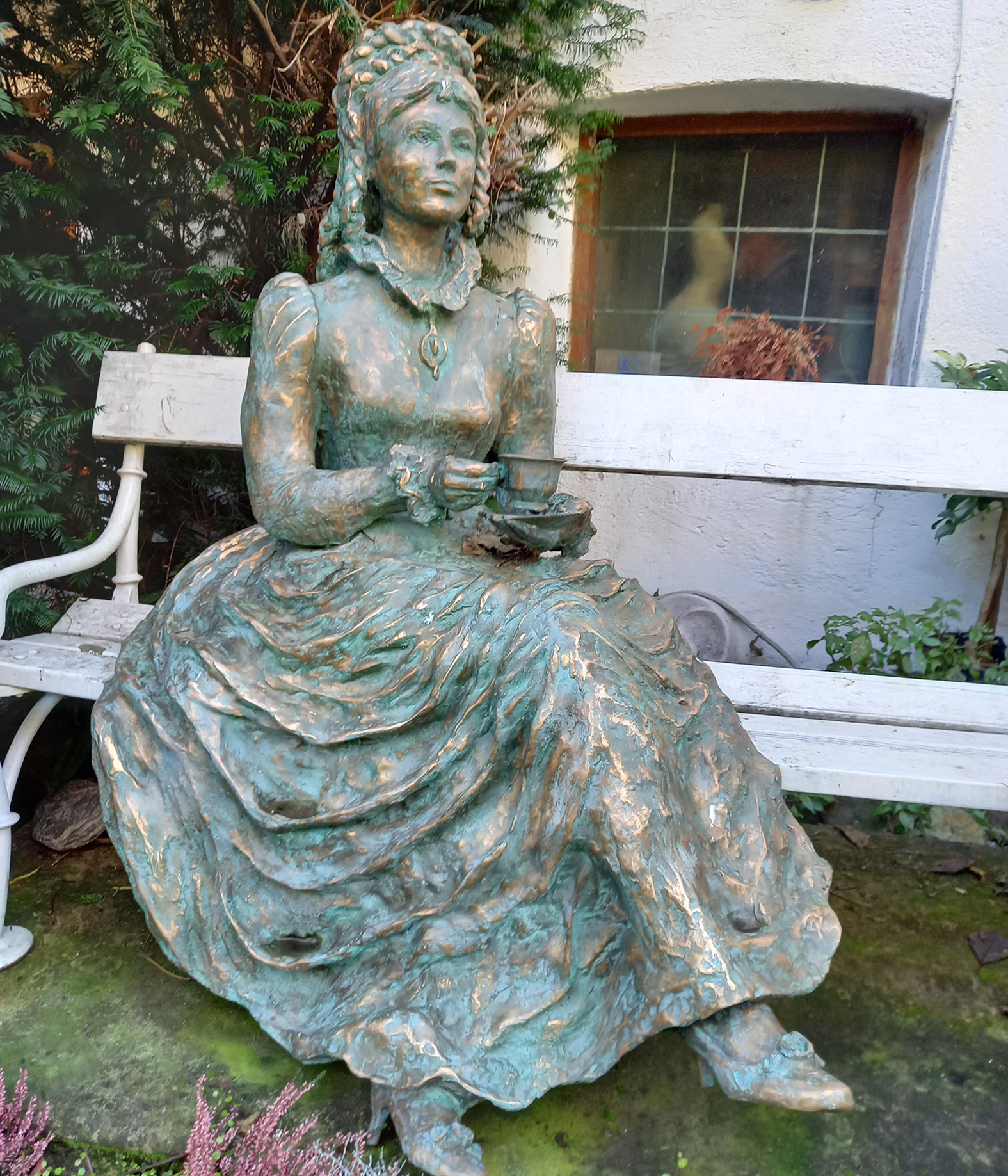 Getrud Mitterstieler-Widmann, Bronze, Figuren, Skulpturen, Statuen, Gartenfiguren, Algund, Südtirol, Italien