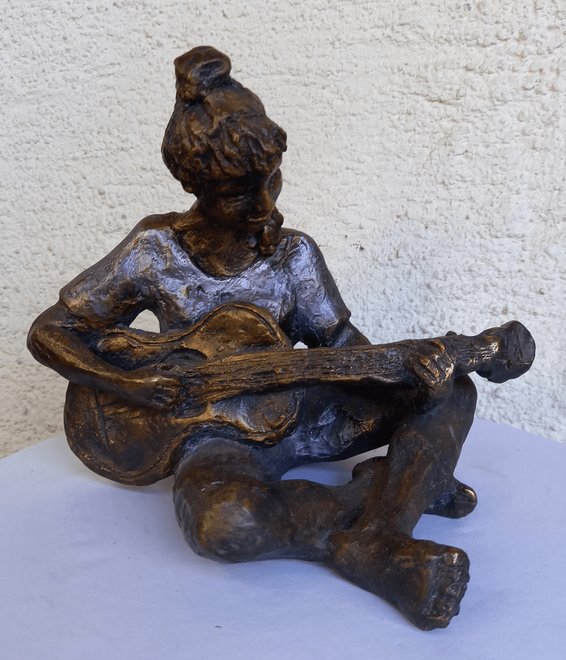 Gertrud Mitterstieler-Widmann, Algund, Südtirol, Bronze Skulptur, Statue, Brunnen Figur, Maedchen mit Gitarre, Höhe: 20 cm