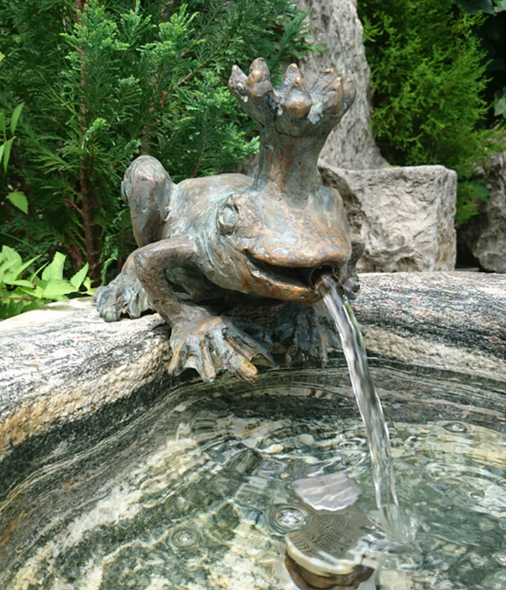 Gertrud Mitterstieler-Widmann, Algund, Südtirol, Bronze Skulptur, Statue, Brunnen Figur, Froschkoenig