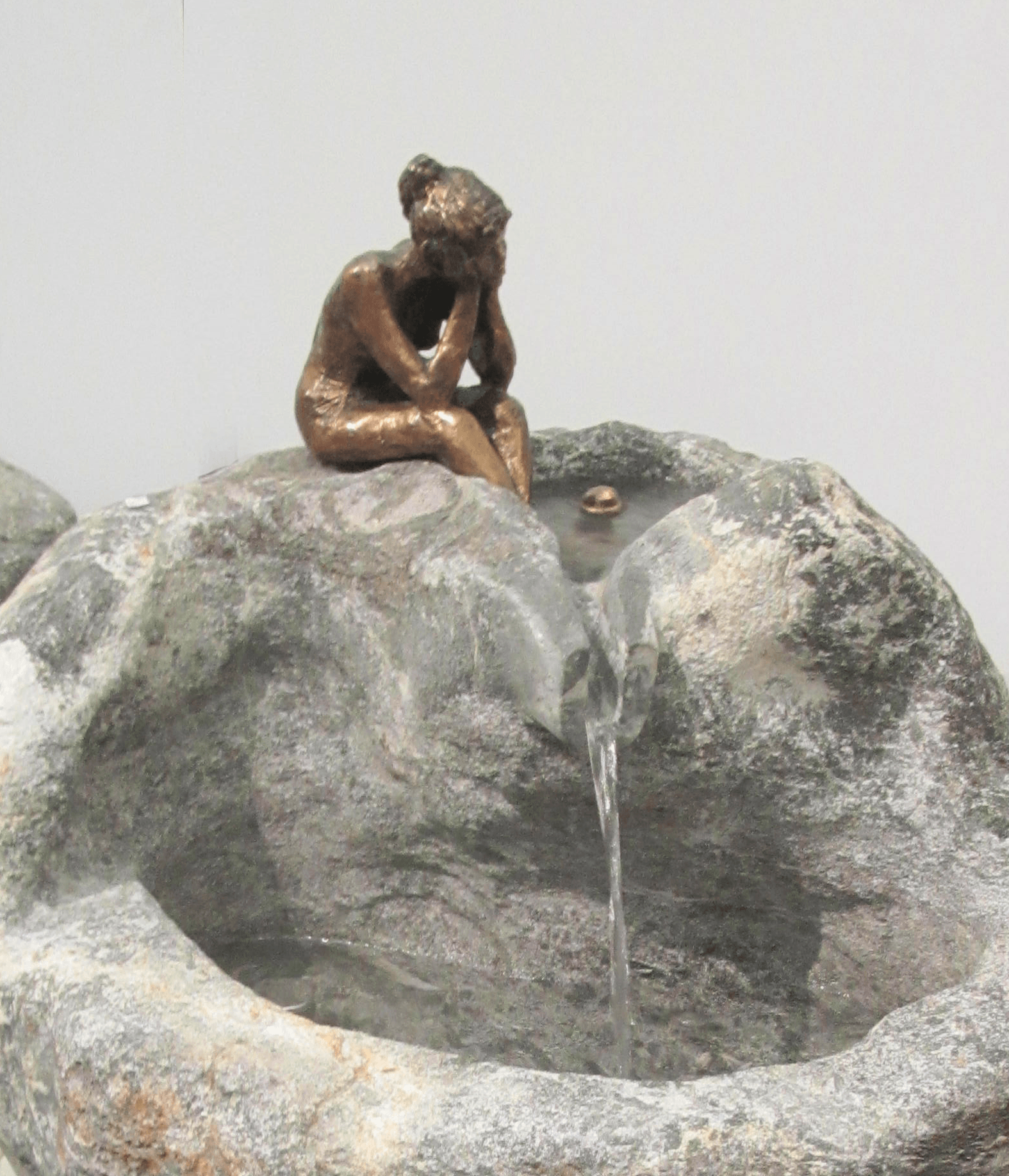 Gertrud Mitterstieler-Widmann, Algund, Südtirol, Bronze Skulptur, Statue, Brunnen Figur, Sitzende, Höhe: 25 cm