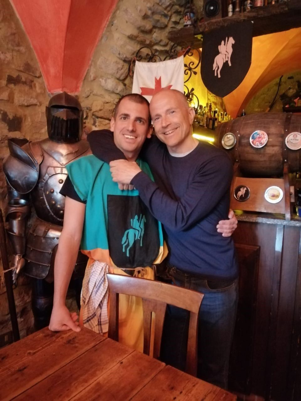 Giorgio Mastrota (Milano, 15 maggio 1964) è un personaggio televisivo e conduttore televisivo italiano.