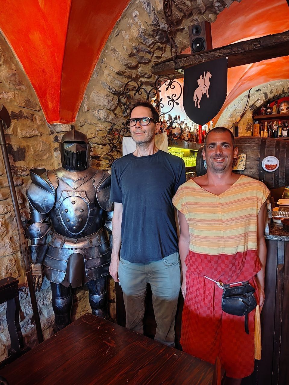 Paul Brandon Gilbert è un chitarrista hard rock statunitense. Noto per la sua velocità e tecnica