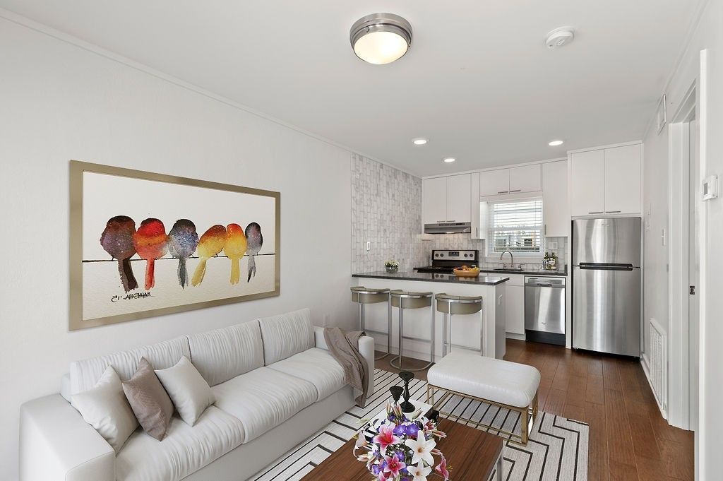 little henry interior