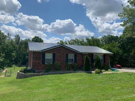 House — Hodgenville, KY — Above and Beyond Roofing LLC