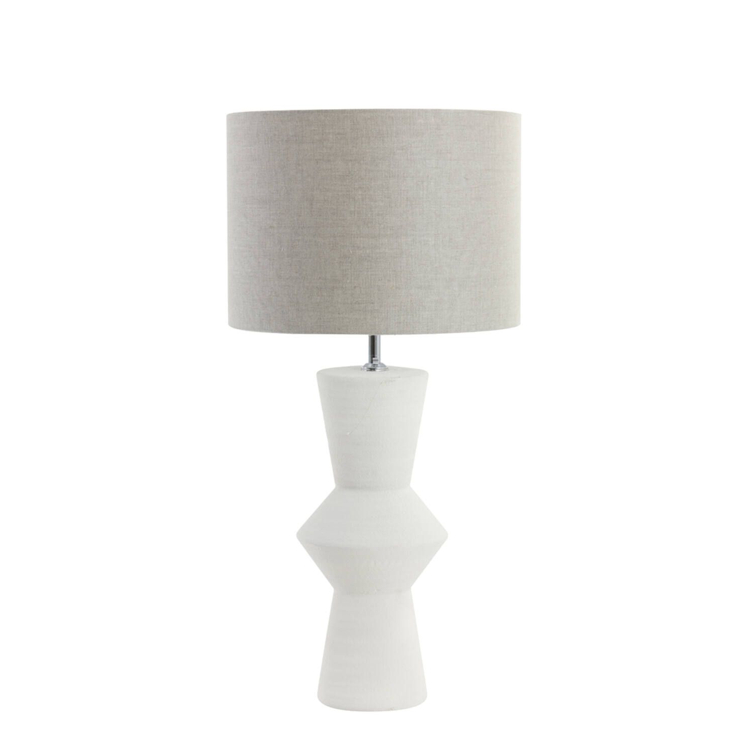 Naturelkleurige keramieken lampvoet met geometrische vorm en E27 fitting van Light & Living.