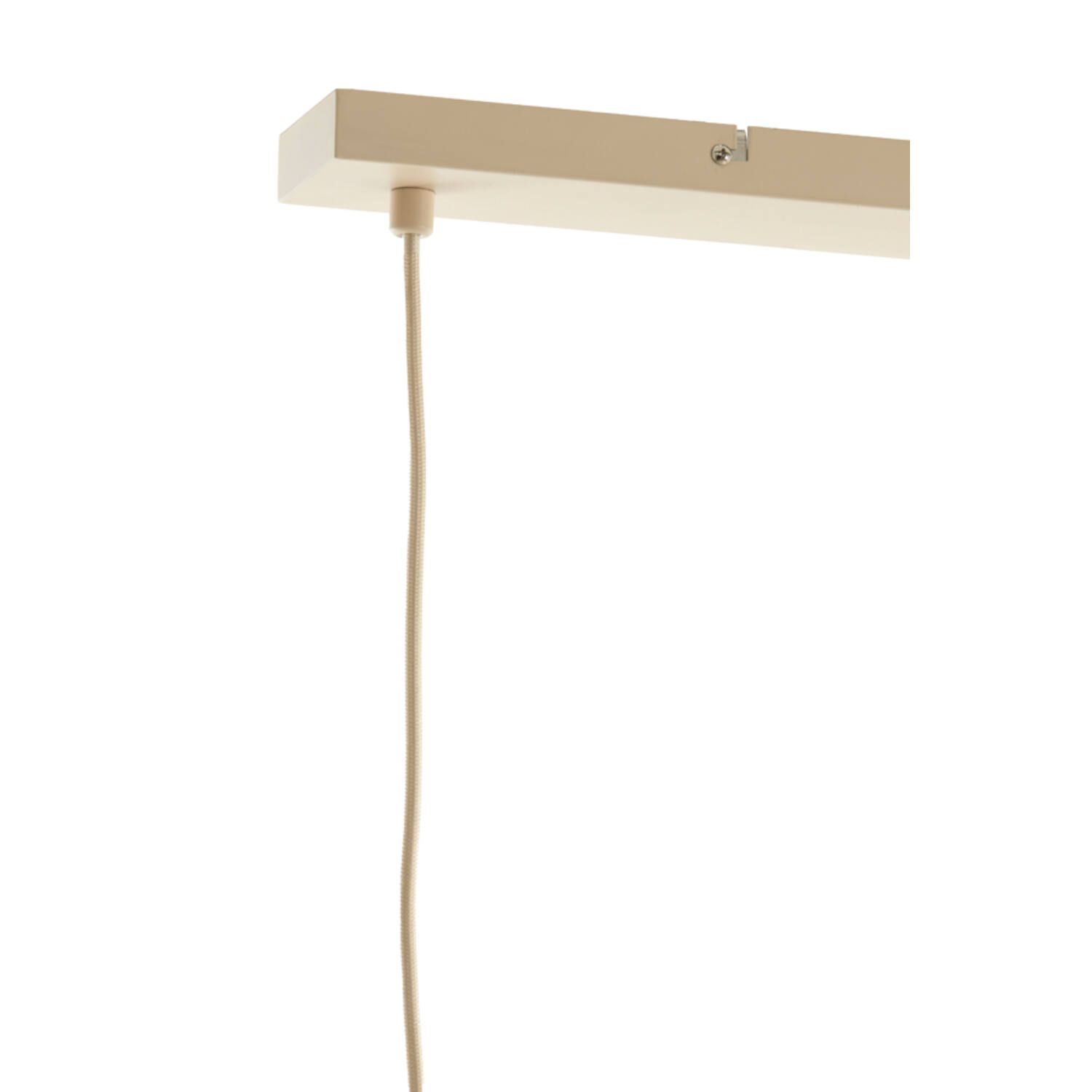 Hanglamp met drie lichtpunten en druppelvormige kappen, beige van kleur, opgehangen aan een rechthoekige stang.