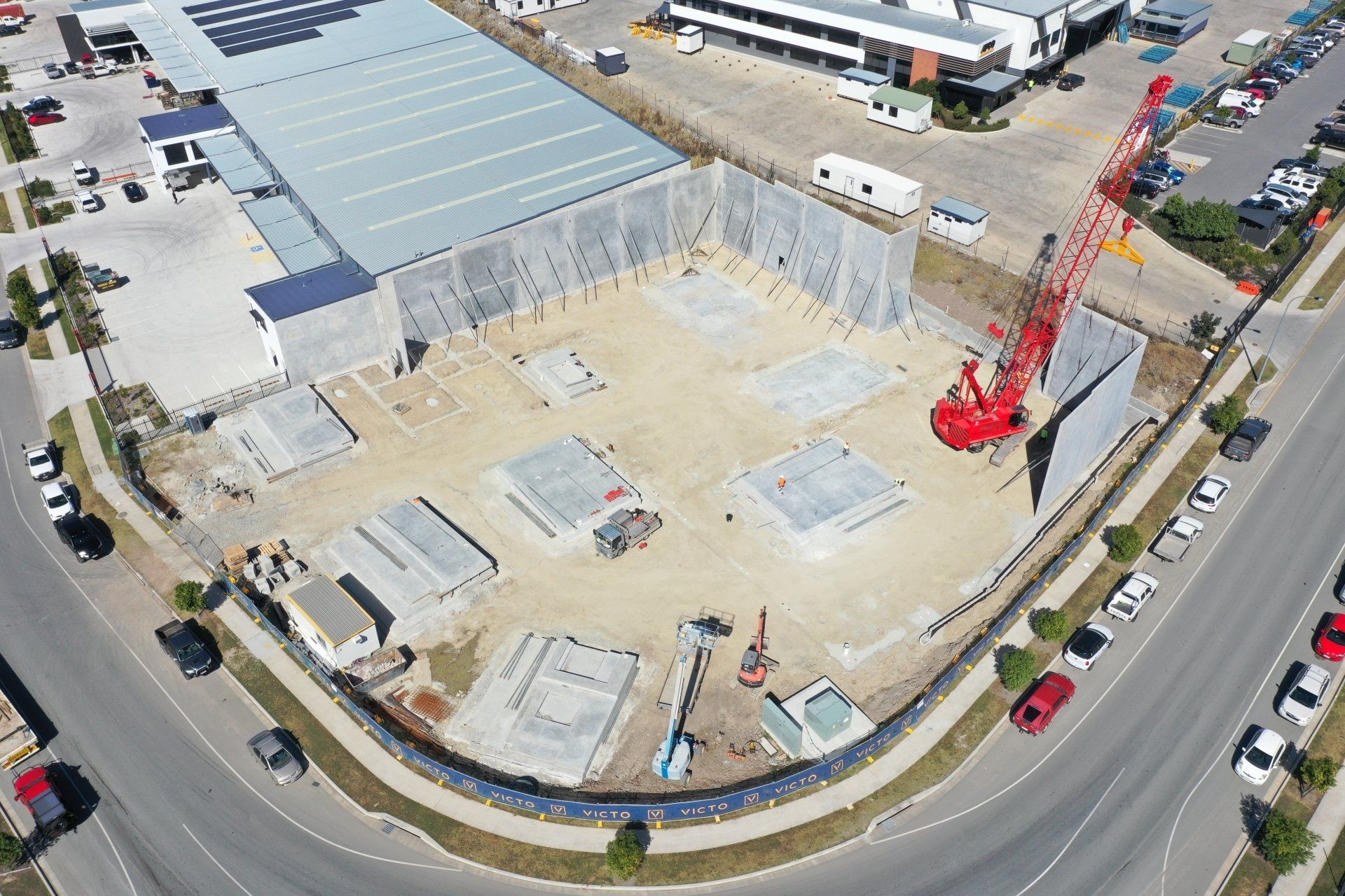 Victo 25 Tonka Street under construction shed build