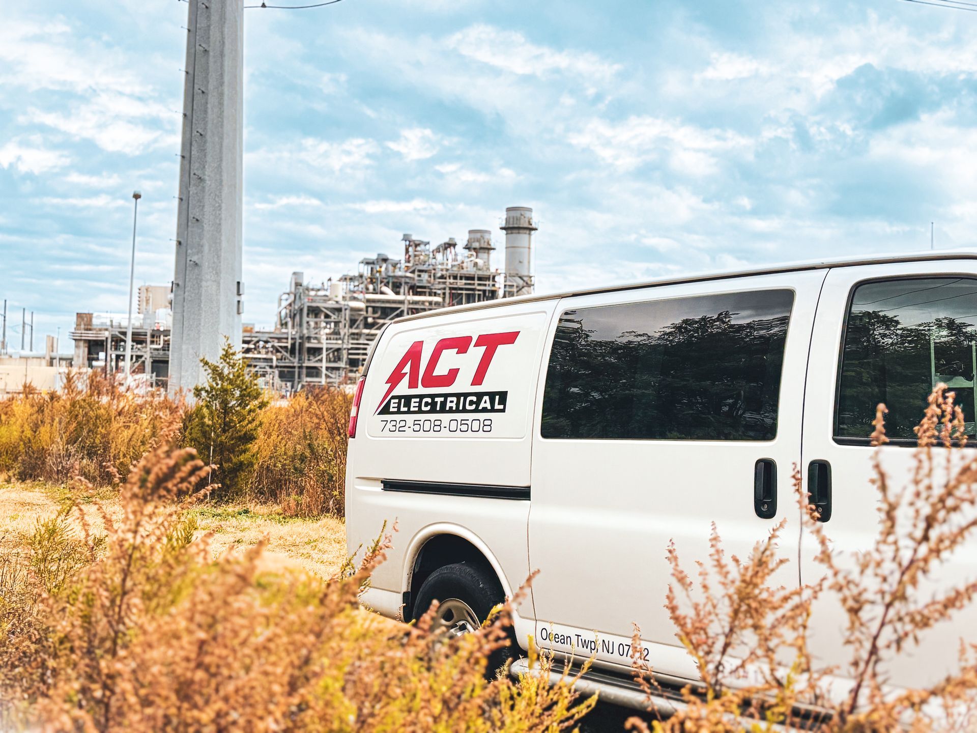 View Of The City Skyline From Across The Water On A Sunny Day — Ocean, NJ — ACT Electric Contractors