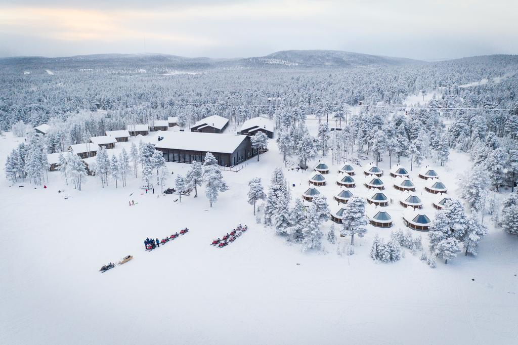 Wilderness hotel Inari Lapland ligt aan een prachtig meer