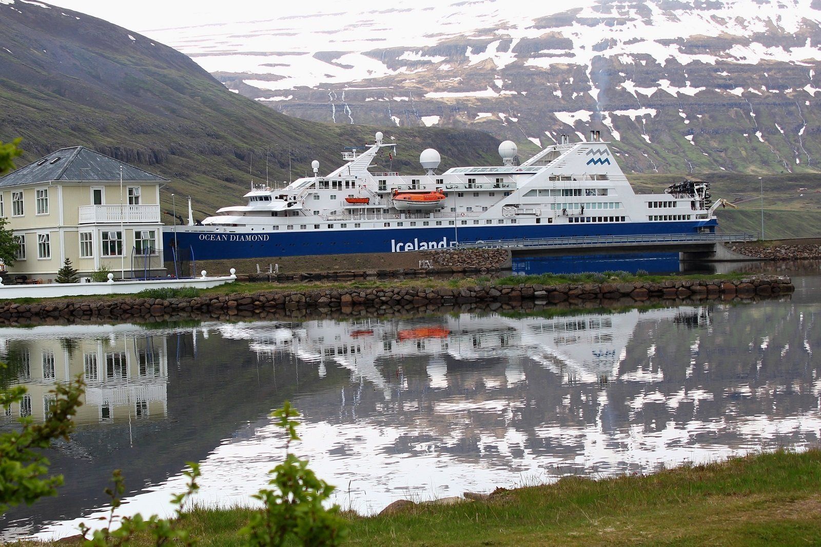Expeditie Cruise rondom IJsland