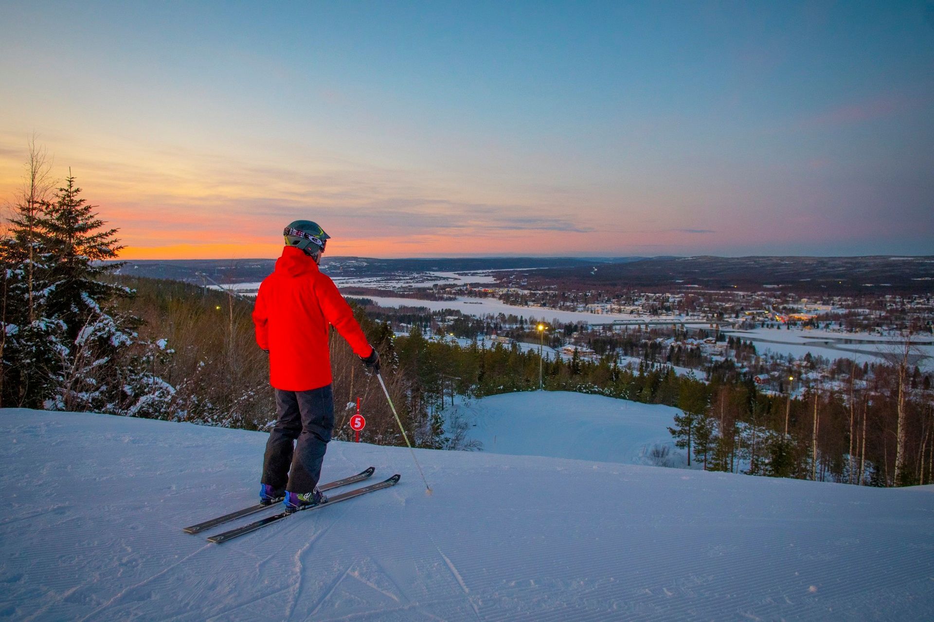 Uitzicht tijdens het skiën in Rovaniemi, Lapland