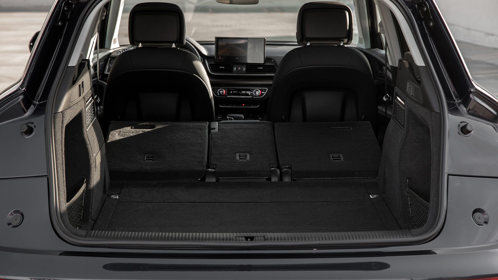 2023 Audi Q5 Rear Split-Folding Seats