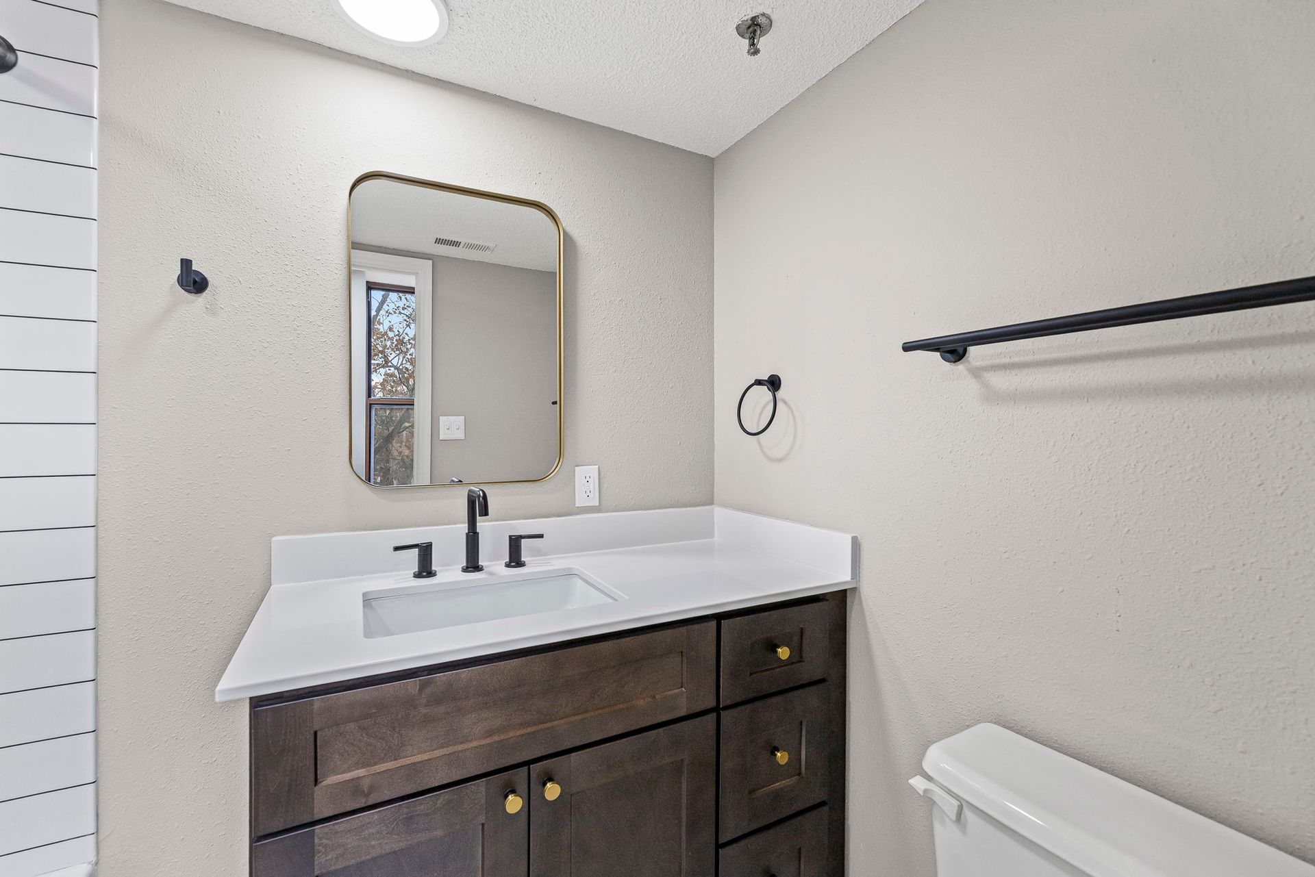 Newly renovated bathroom at The Majestic on the Plaza
