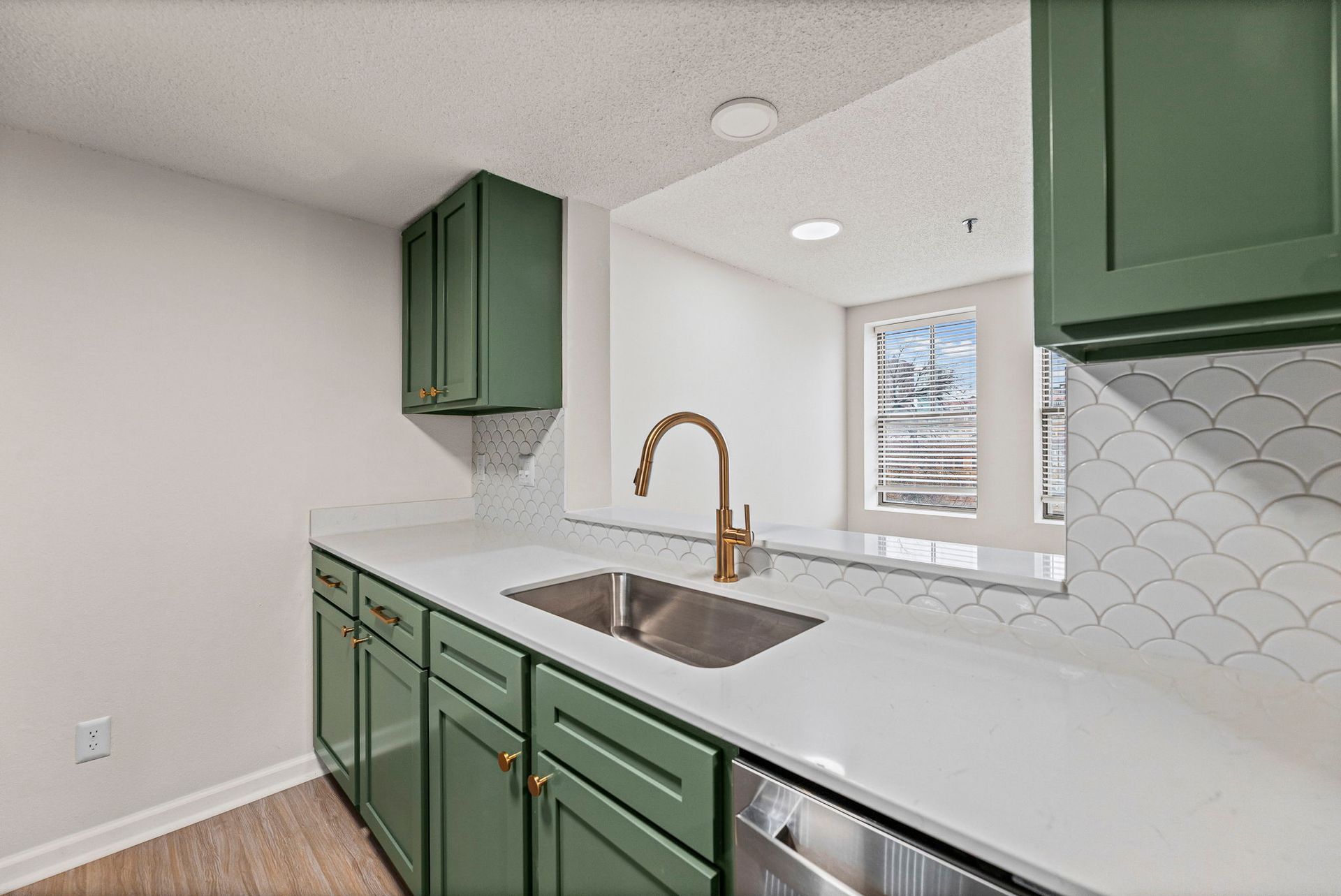 Bright renovated apartment living area in Kansas City