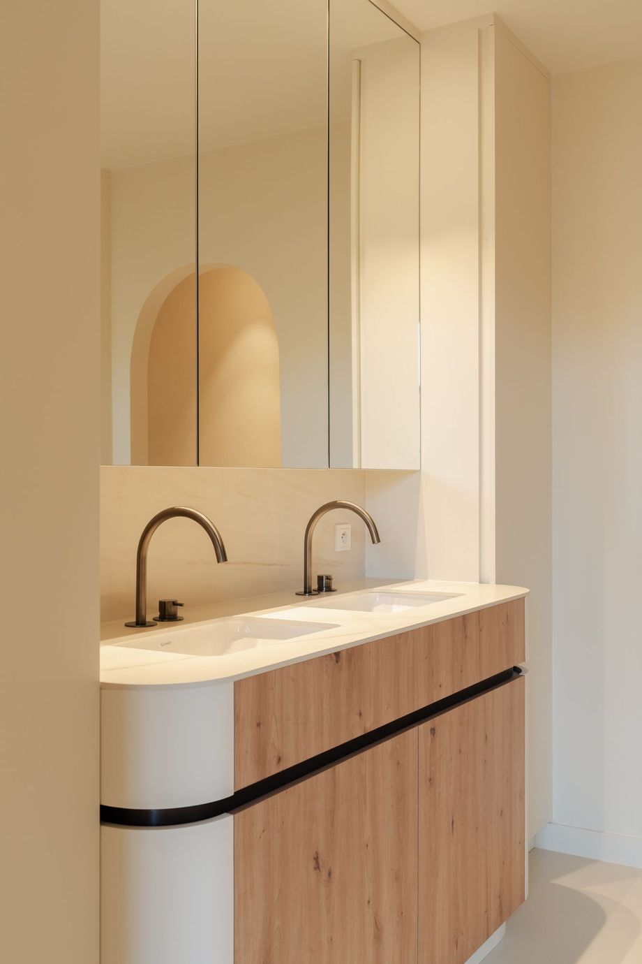 An artist 's impression of a white house with a brown roof