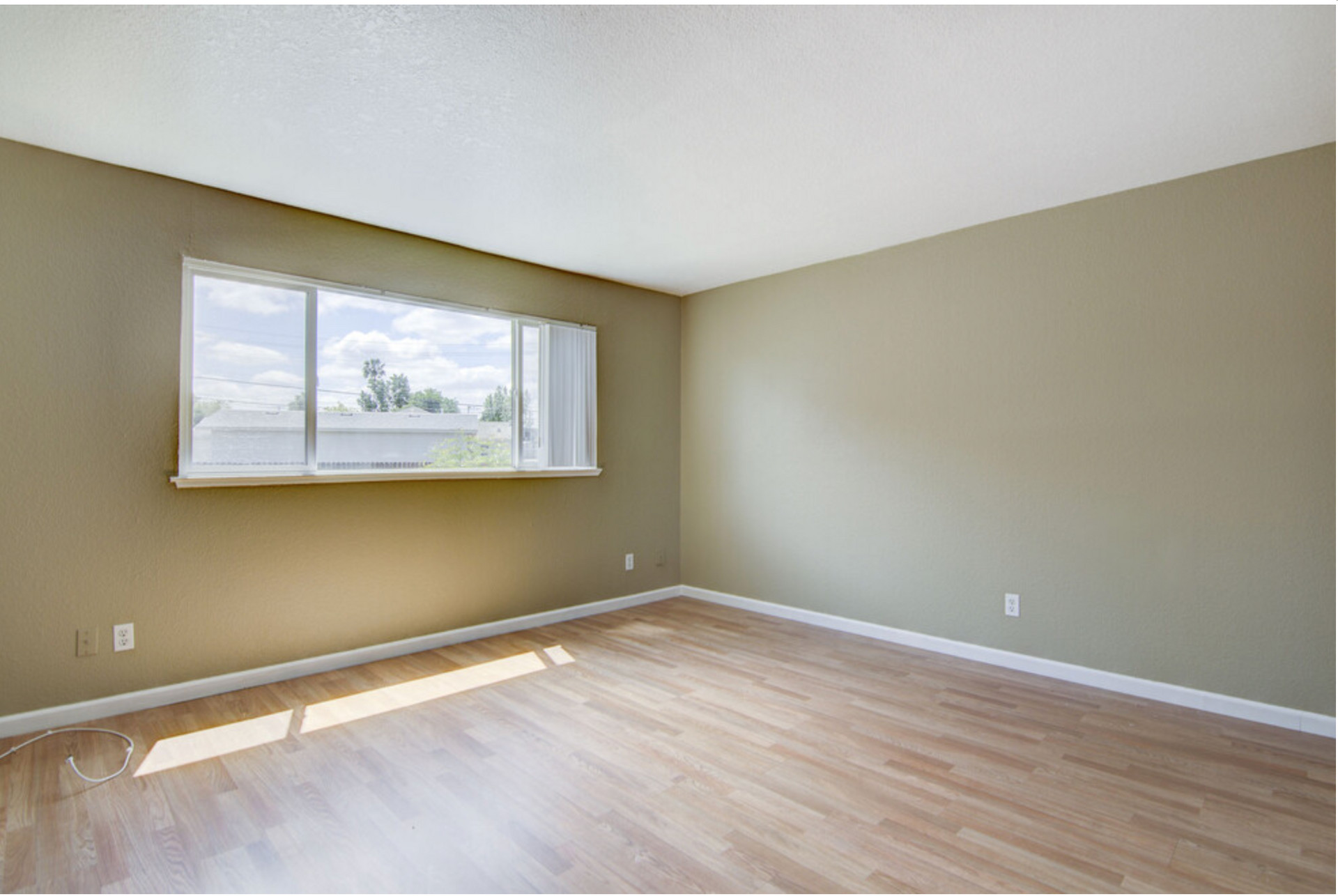 Windcreek Apartments 1 & 2 bedroom windows other angle