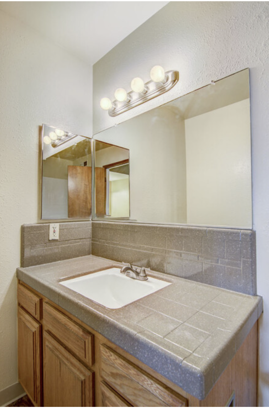 Cypress Greens 1 bedroom bathroom