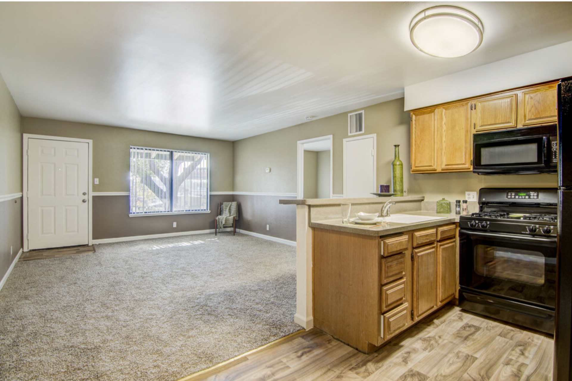 Cypress Greens 1 bedroom kitchen and living room