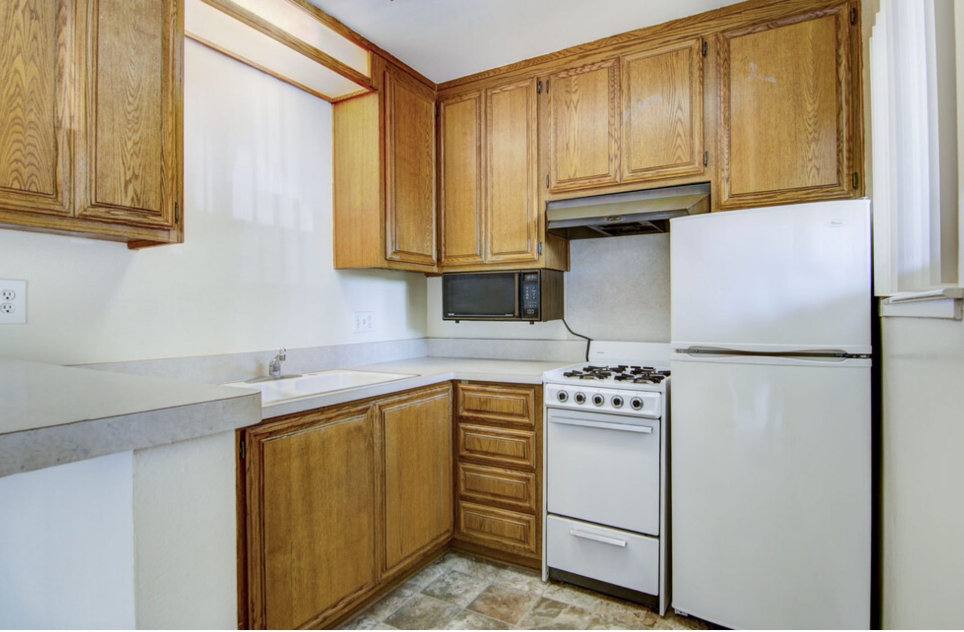 Cypress Greens Studio kitchen