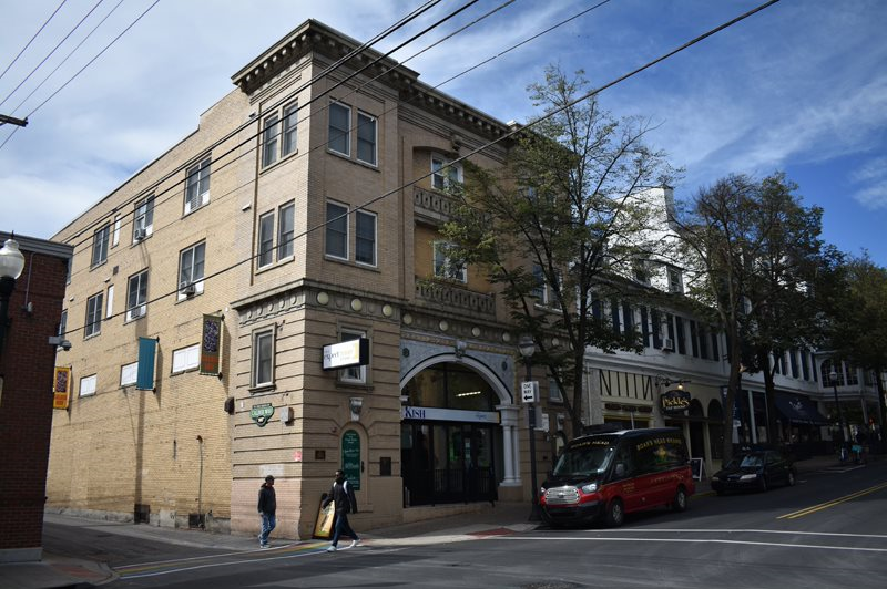 More Than 30 Years of Experience Continental Real Estate Management