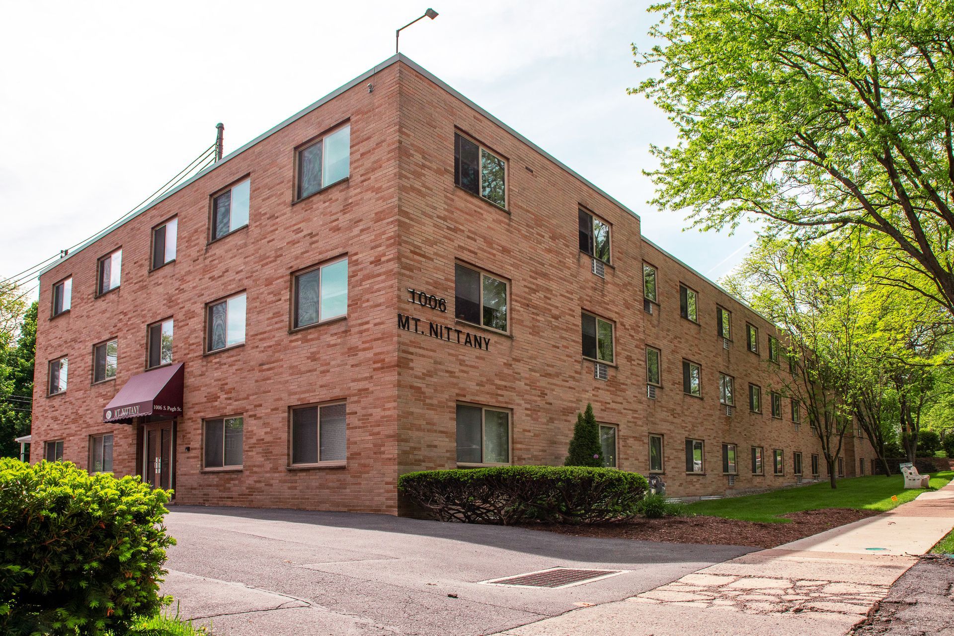 More Than 30 Years of Experience Continental Real Estate Management