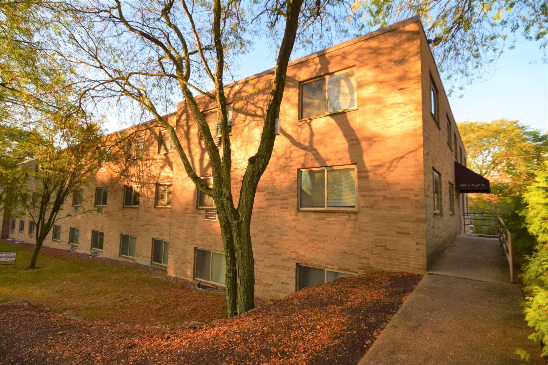 More Than 30 Years of Experience Continental Real Estate Management