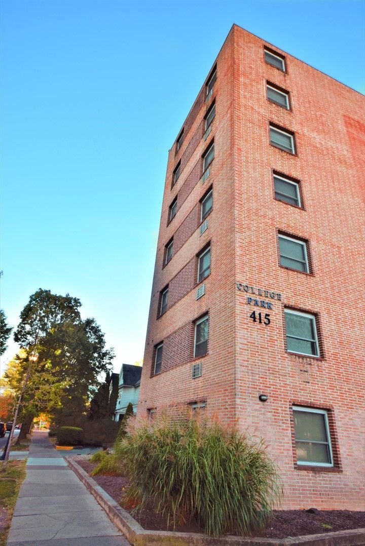 More Than 30 Years of Experience Continental Real Estate Management