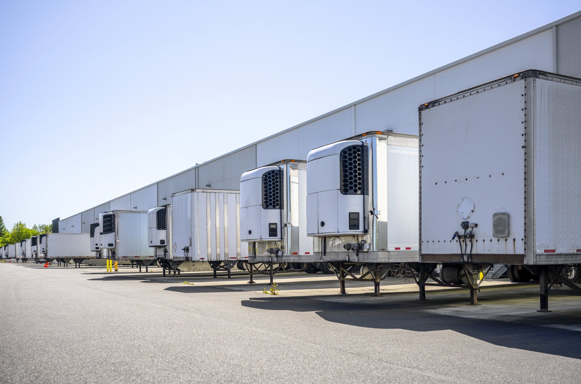 Entourage Freight Solutions | Cross-Docking