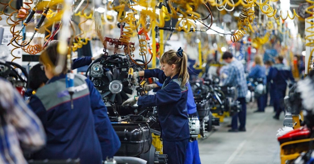 US Manufacturing on Road to Recovery Amid Tariffs Threats